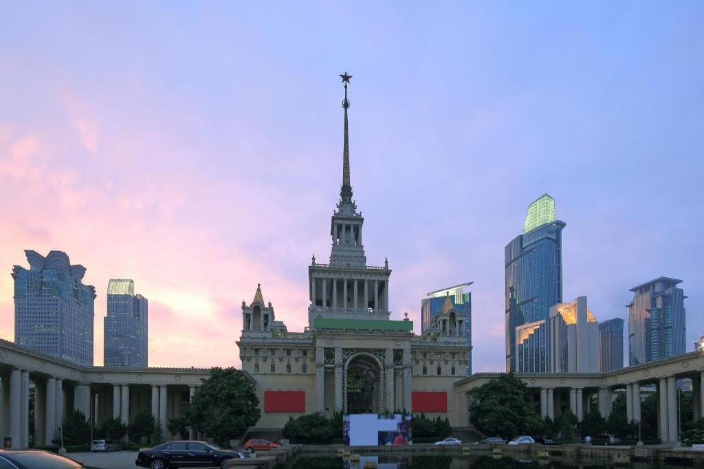 Kingtown Hotel Hongqiao Shanghai Bagian luar foto