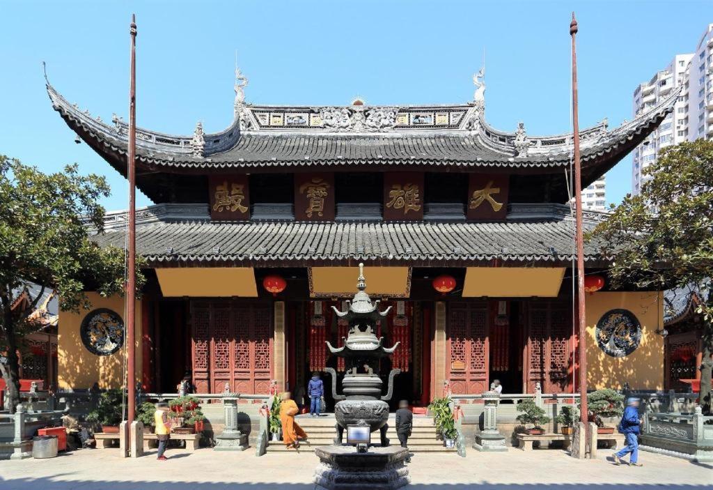 Kingtown Hotel Hongqiao Shanghai Bagian luar foto