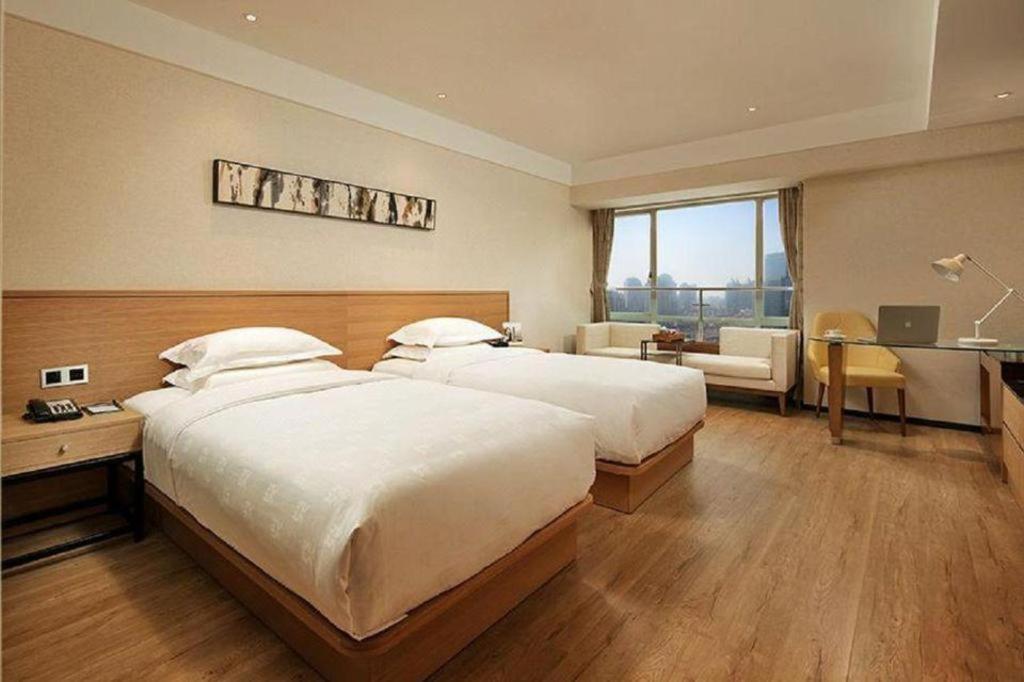 Kingtown Hotel Hongqiao Shanghai Bagian luar foto
