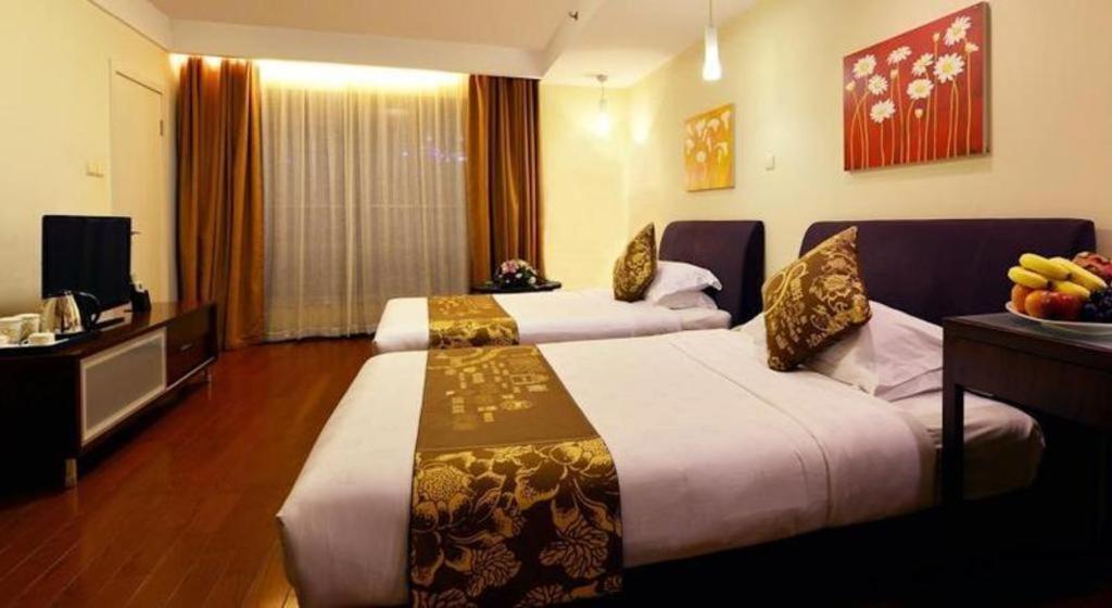 Kingtown Hotel Hongqiao Shanghai Bagian luar foto